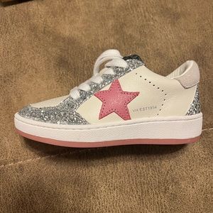 Size 13Y Girls Vintage Havana Tennis Shoes